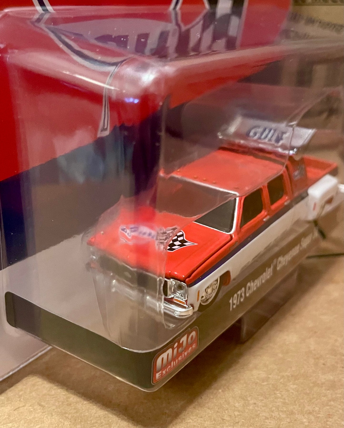 M2 1:64 Chevy 1973 Cheyenne Super 30 Gulf Racing Mijo Exclusive