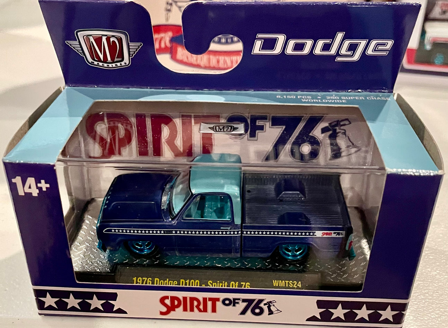M2 1:64 Spirit of 76 Dodge D100 Super Chase