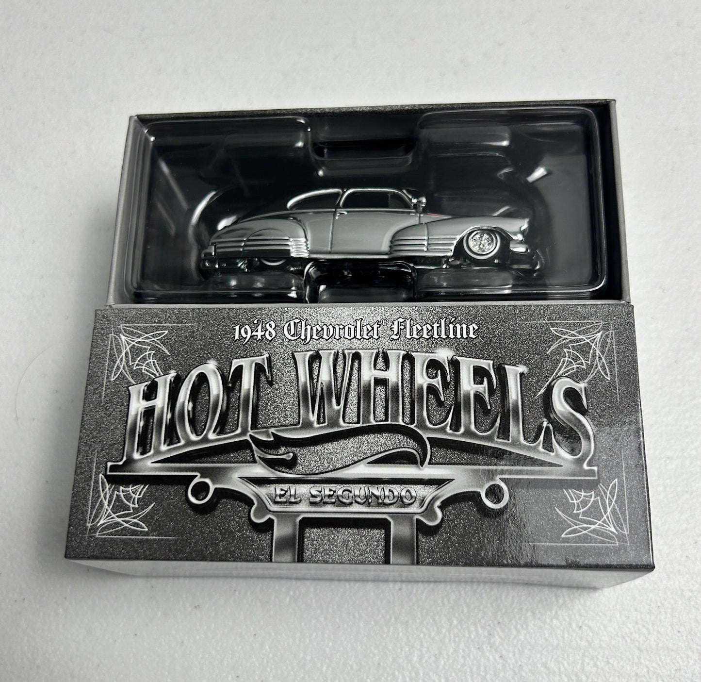 Hot Wheels RLC 1948 Chevrolet Fleetline - Chase