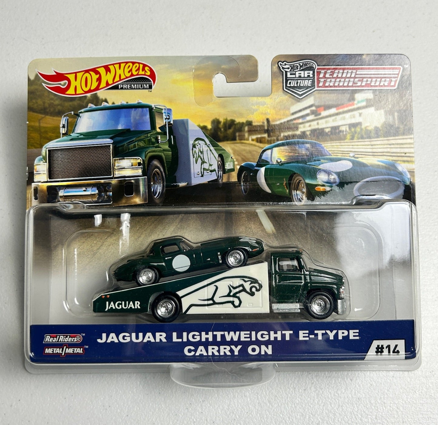 Hot Wheels 1:64 Team Transport #14 Jaguar Lightweight E-Type/Carry On