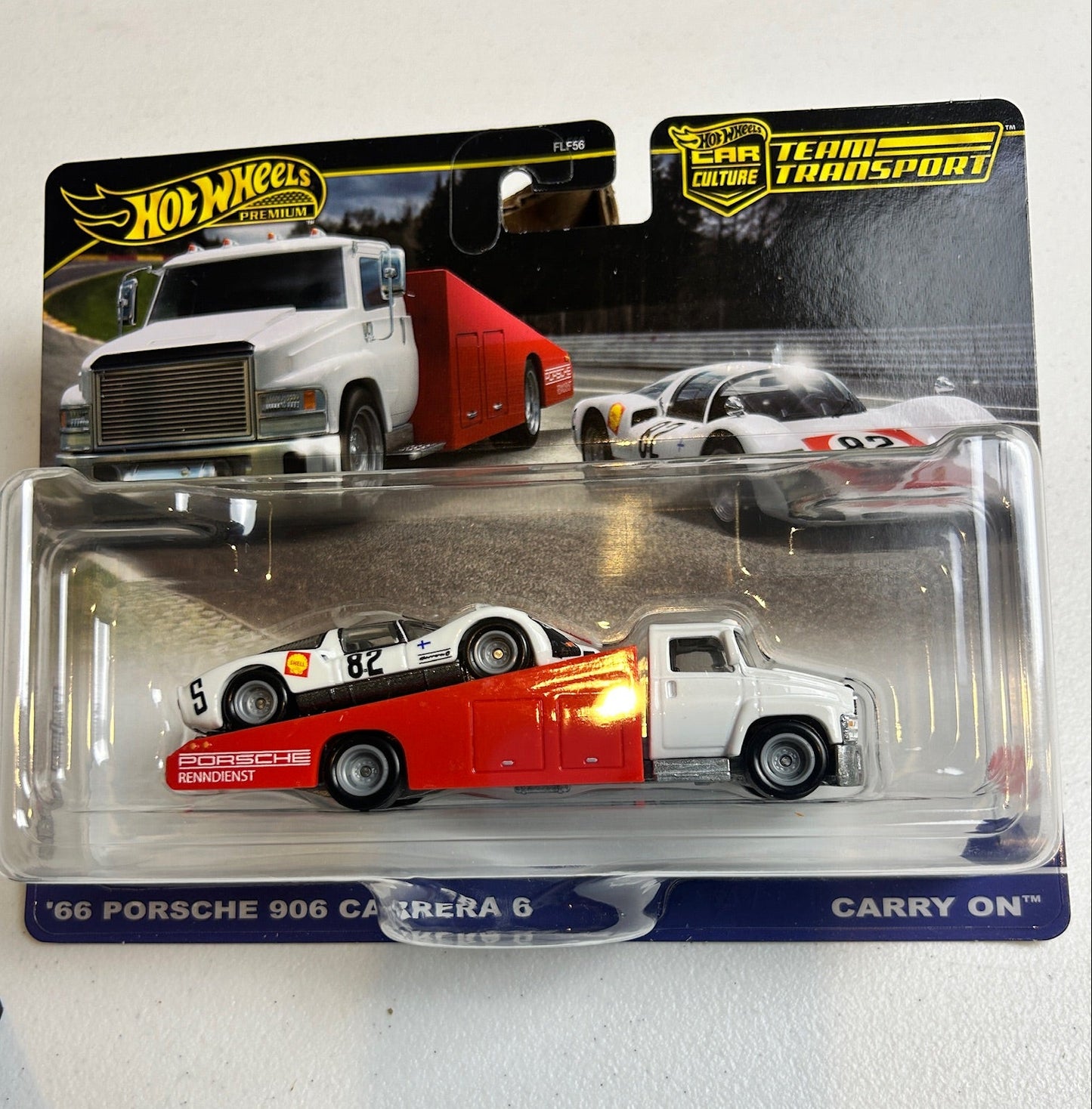 Hot Wheels 1:64 Team Transport #66 '66 Porsche 906 Carrera 6/Carry On