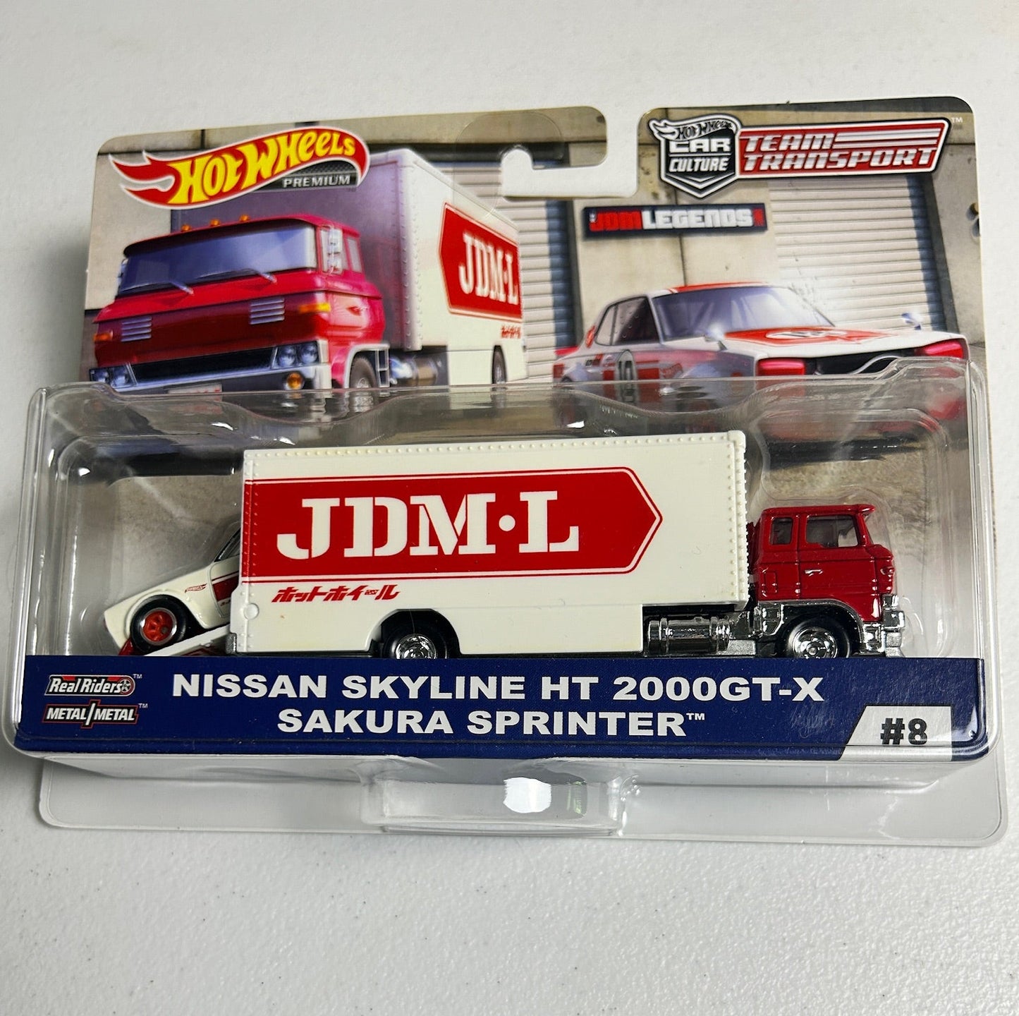 Hot Wheels 1:64 Team Transport #8 Nissan Skyline HT 2000GT-X/Sakura Sprinter