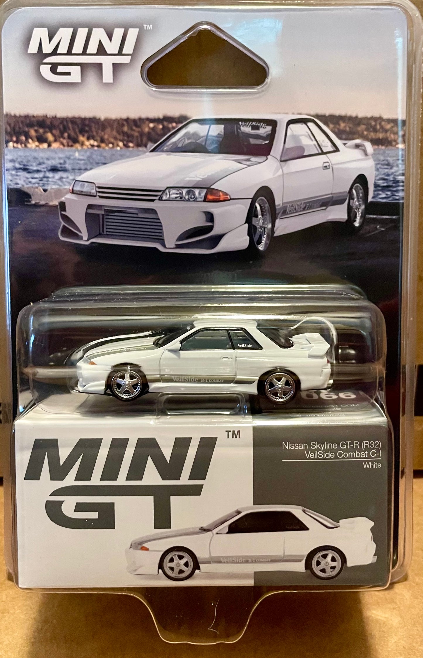 Mini GT 1:64 Nissan Skyline GT-R (R32) VeilSide Combat C-I White