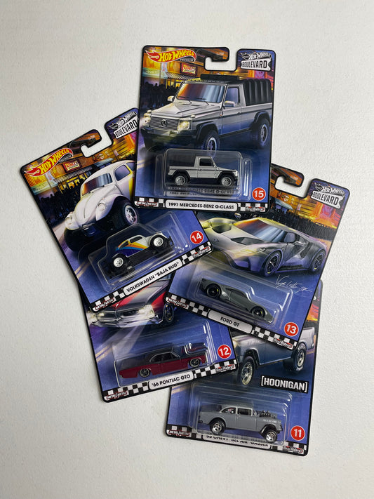 Hot Wheels 1:64 Boulevard #11 - 15