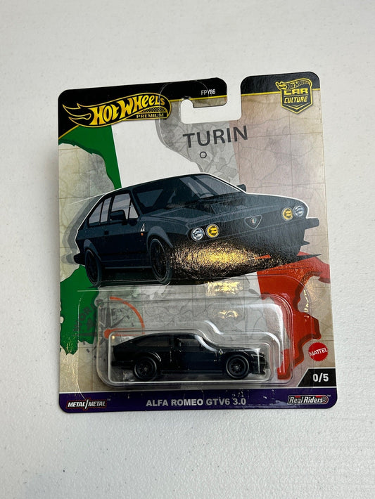 Hot Wheels 1:64 Car Culture World Tour Alfa Romeo GTV6 3.0 Chase