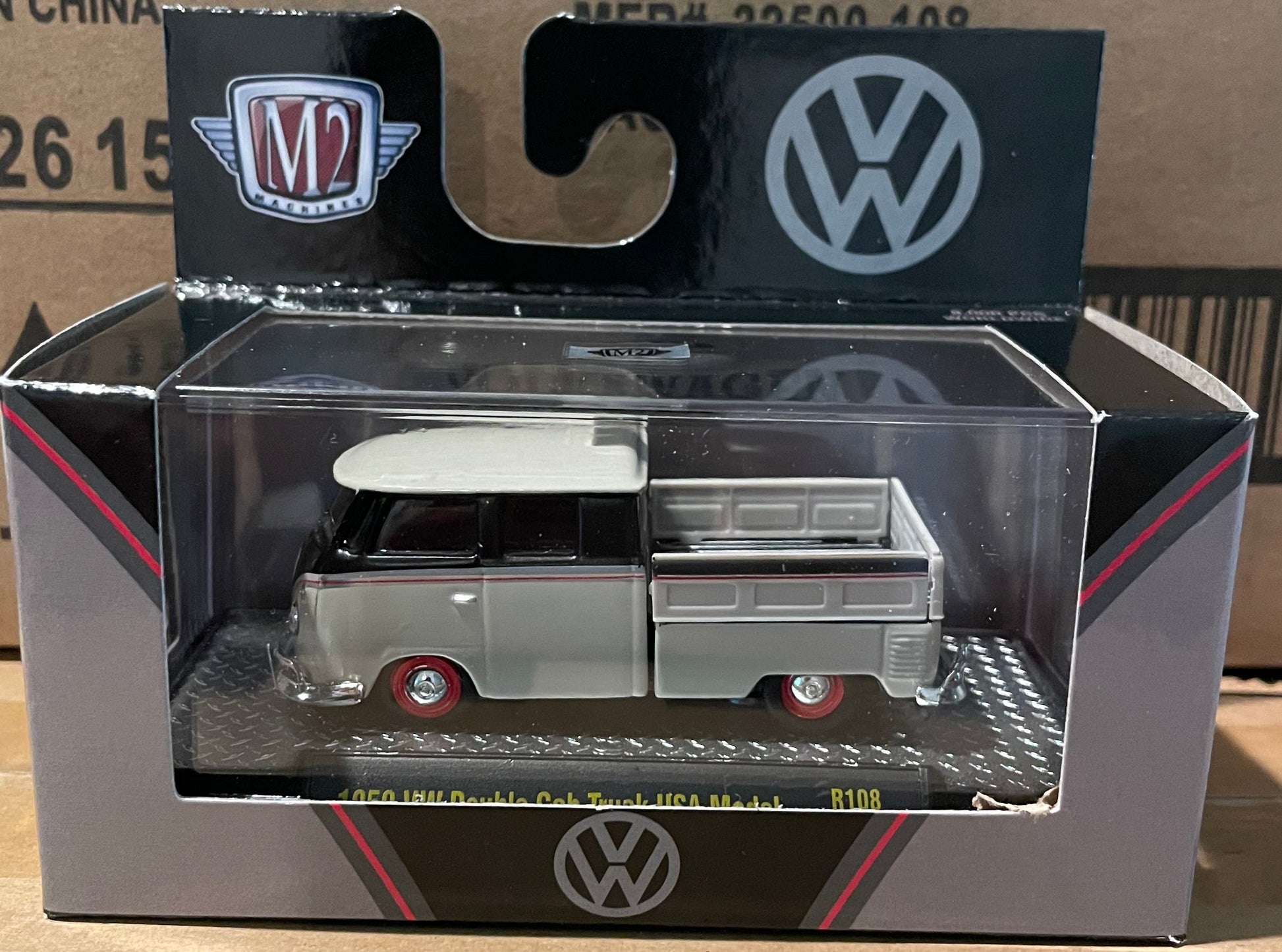 M2 1:64 Auto Authentics Release 108