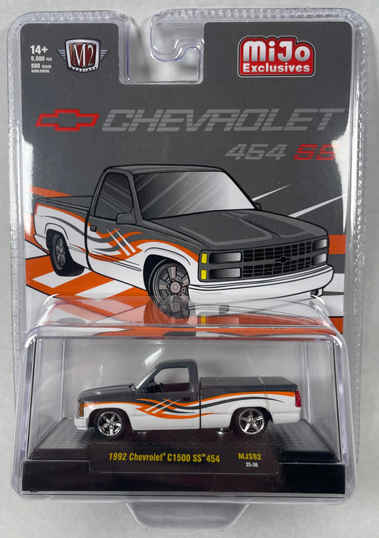 M2 1:64 1992 Chevrolet C1500 SS 454 MJS92