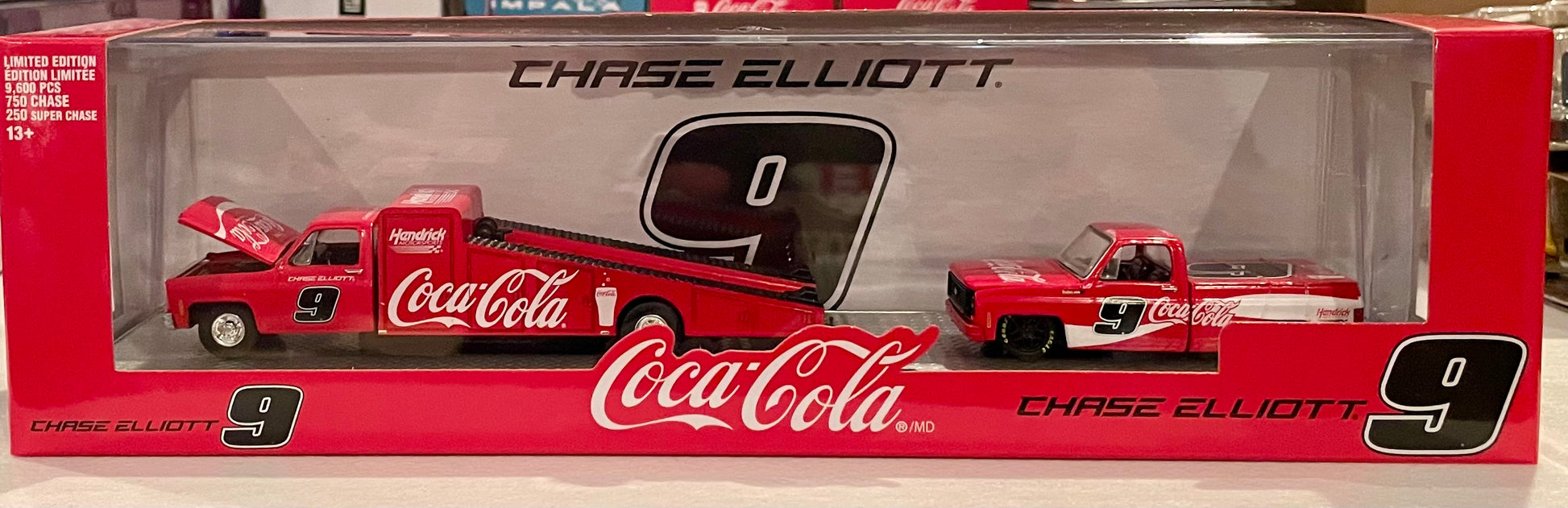 M2 1:64 Chevy Chase Elliott Coke Hauler