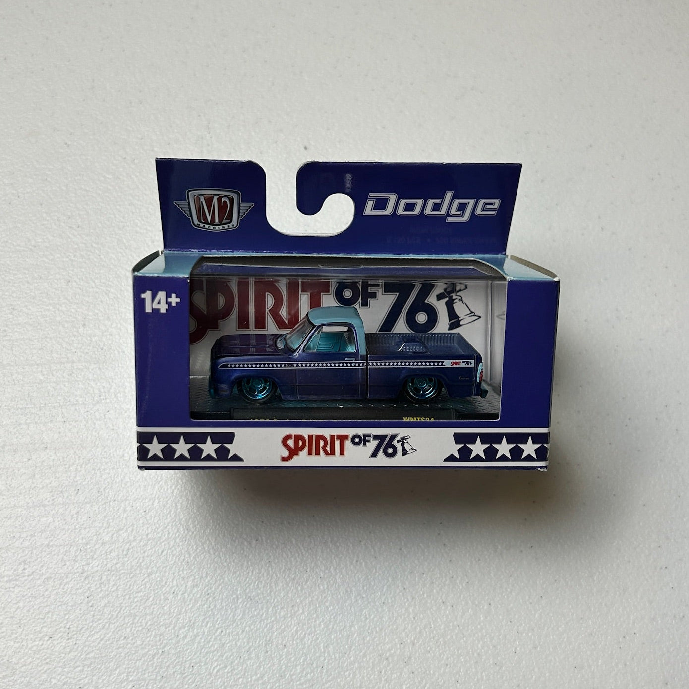 M2 1:64 Spirit of 76 Dodge D100 Raw 250 Chase