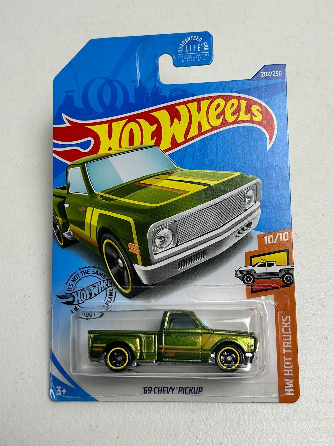 Hot Wheels 1:64 '69 Chevy Pickup Super TH
