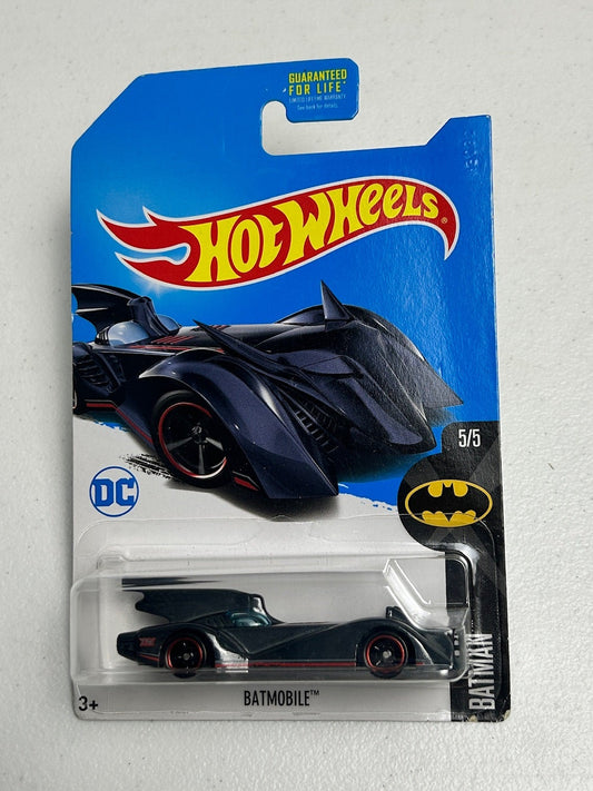 Hot Wheels 1:64 Batmobile Super TH