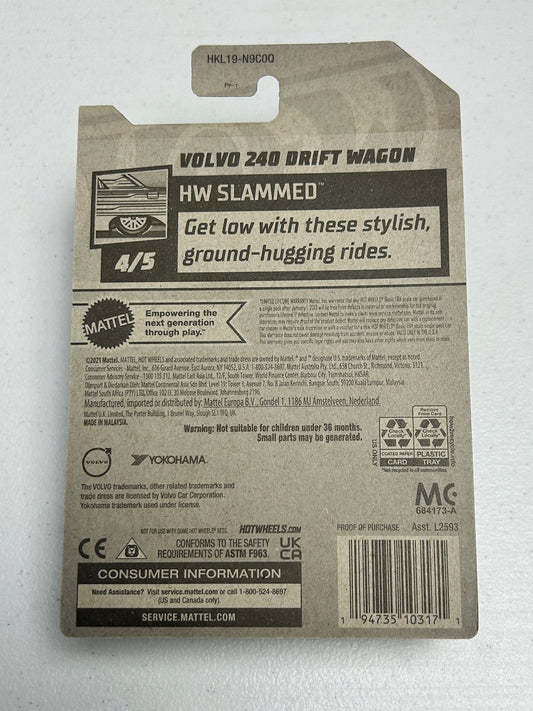 Hot Wheels 1:64 Volvo 240 Drift Wagon Super TH