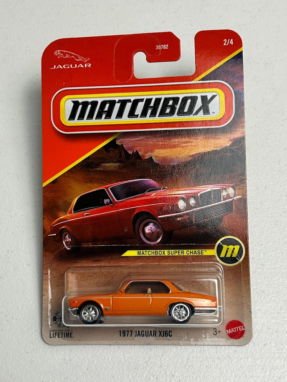 Matchbox 1:64 1977 Jaguar XJ6C SuperChase
