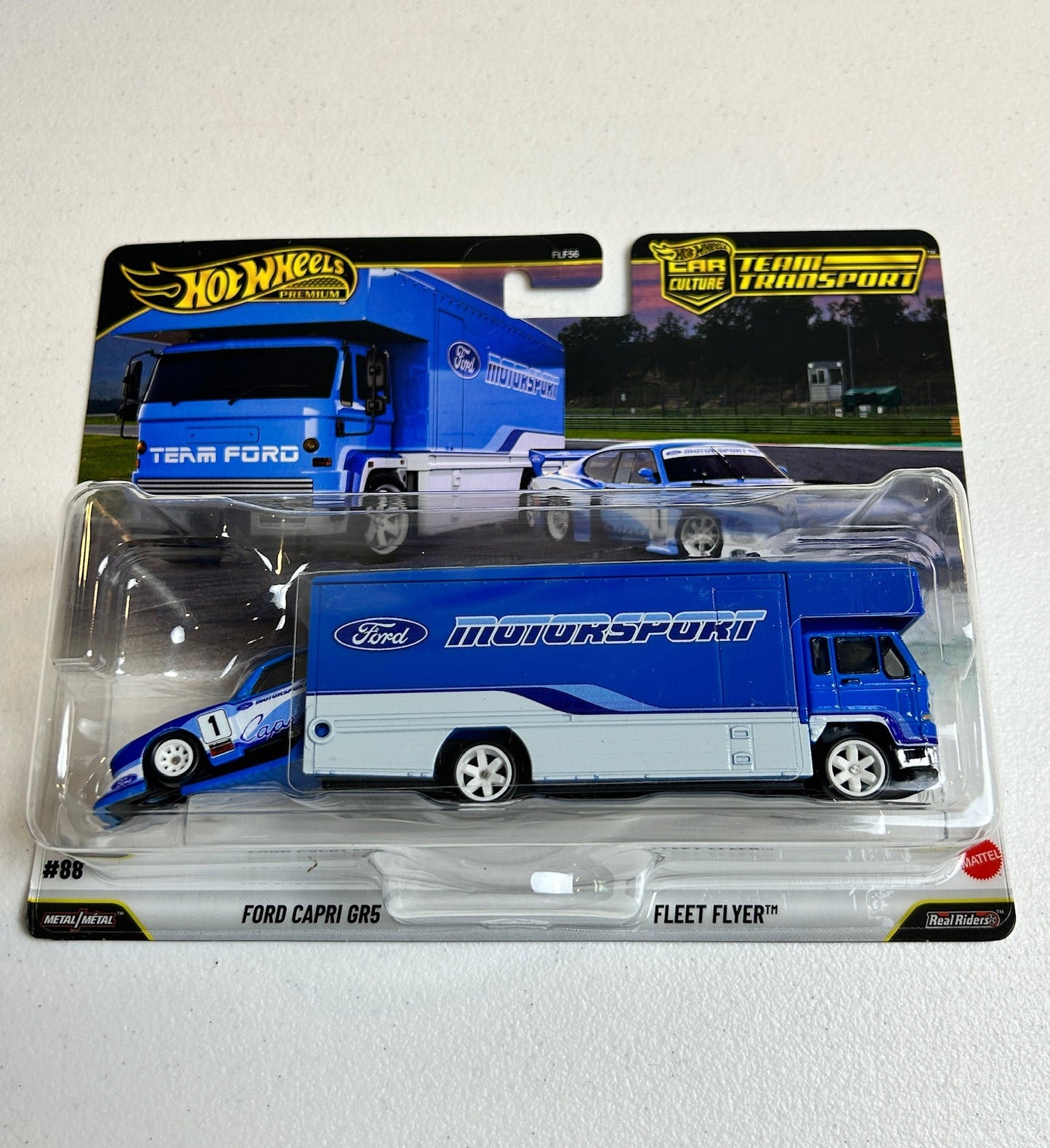 Hot Wheels 1:64 Team Transport #88 Ford Capri GR5 & Fleet Flyer