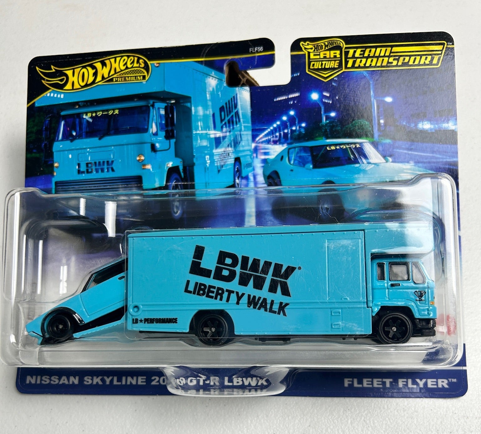 Hot Wheels 1:64 Team Transport #69 Nissan Skyline 2000GT-R LBWK/Fleet Flyer